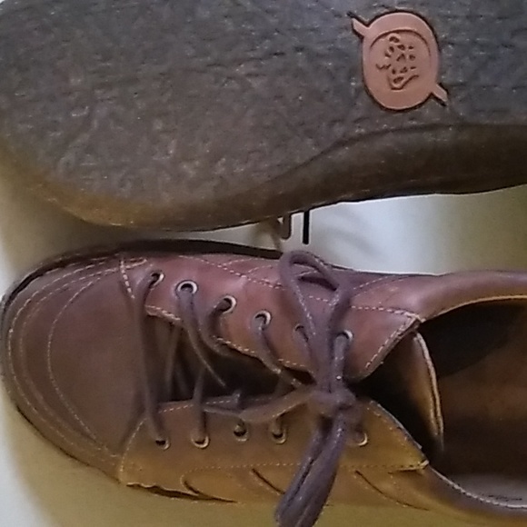 "Born" Leather Sneakers (Great shape!) - Picture 10 of 10